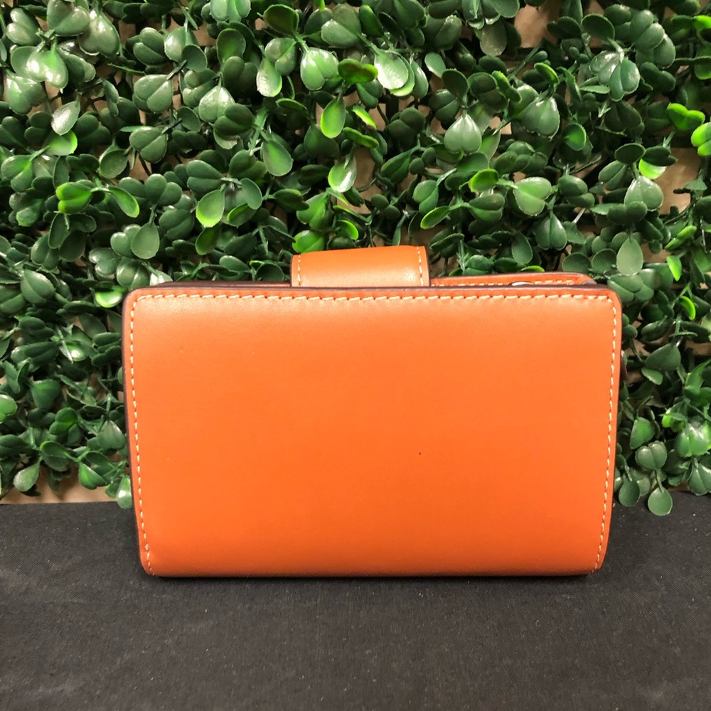 Coach Medium Corner Zip Wallet - Picture 2 of 11